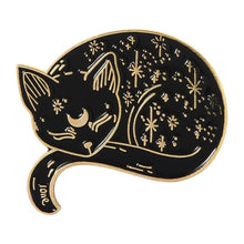 将图片加载到图库查看器，Meow Cat Kindergarten Enamel Pins Box Kitten Hugging Cats Badge Custom Brooch Bag Clothes Lapel Pin Cartoon Animal Jewelry Gift
